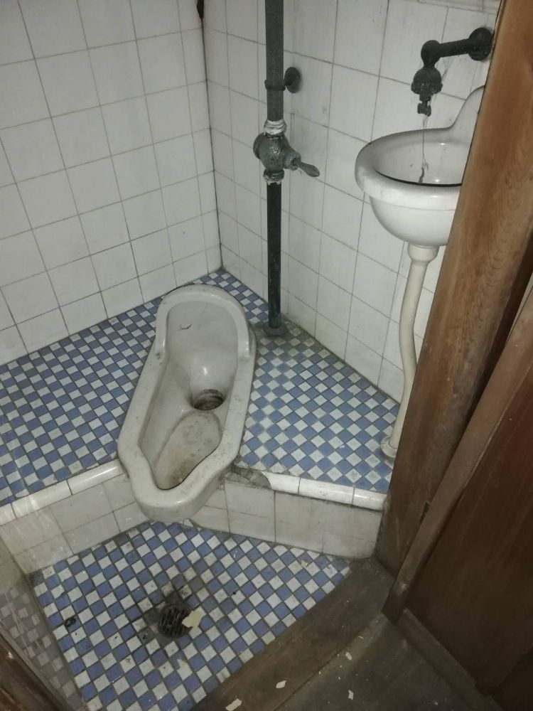 昔のトイレ