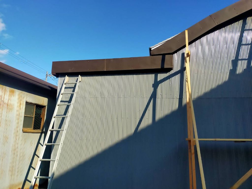 屋根瓦の修理2