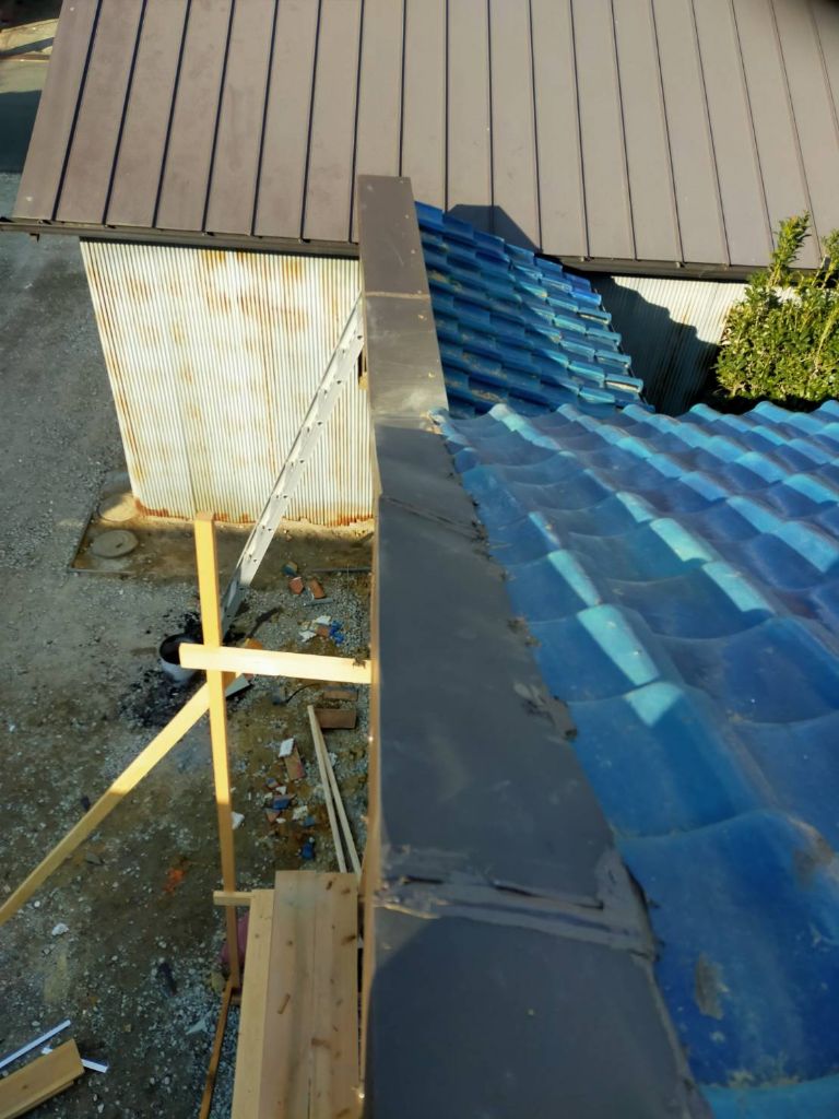 屋根瓦の修理4